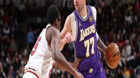 安切洛蒂对维尼修斯表现不满，考虑调整阵容替换其首发